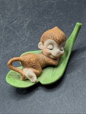 1975 George Good Vintage Kitsch Mid Century Sleeping Monkey on Leaf Ceramic Fig